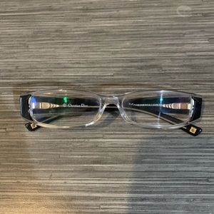 Eyeglasses